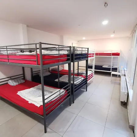 Simbol Rooms With Free Private Parking-2